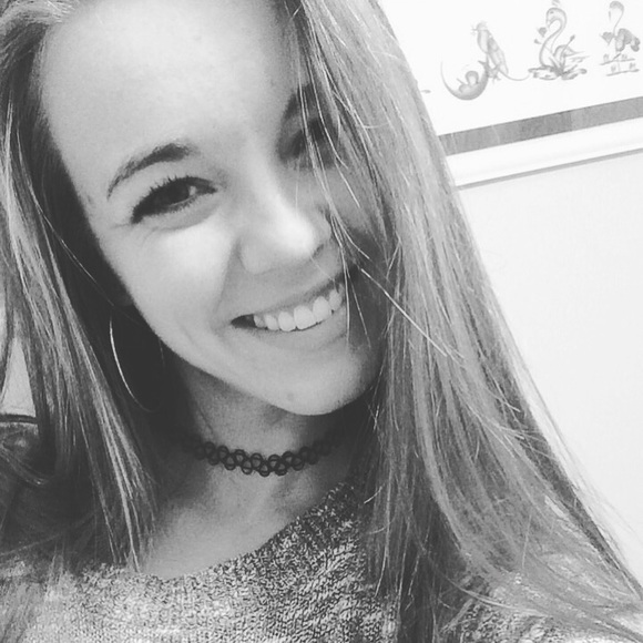 Meet your Posher, Lisa - Picture 1 of 1